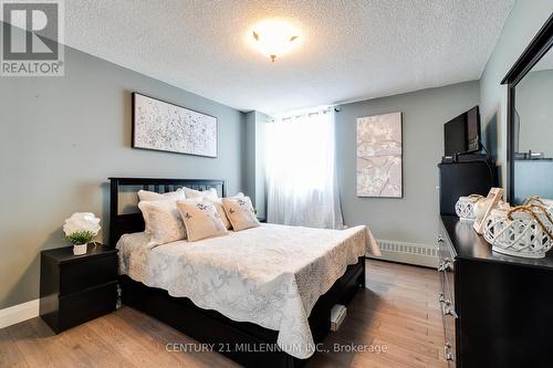 1120 - 1625 Bloor Street E, Mississauga, ON - Indoor Photo Showing Bedroom