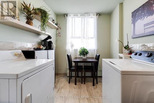 1120 - 1625 Bloor Street E, Mississauga, ON - Indoor Photo Showing Laundry Room