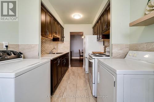 1120 - 1625 Bloor Street E, Mississauga, ON - Indoor Photo Showing Laundry Room