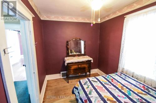 13 Elberta Street, St. Catharines (445 - Facer), ON - Indoor Photo Showing Bedroom