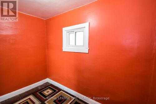 13 Elberta Street, St. Catharines (445 - Facer), ON - Indoor Photo Showing Other Room