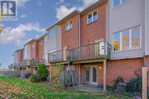 18 - 72 Stone Church Road W, Hamilton, ON - Outdoor With Balcony With Exterior