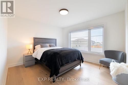 6 Cristallina Drive, Thorold, ON - Indoor Photo Showing Bedroom