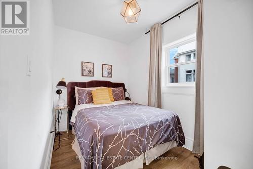 11 Mansion Street, Kitchener, ON - Indoor Photo Showing Bedroom