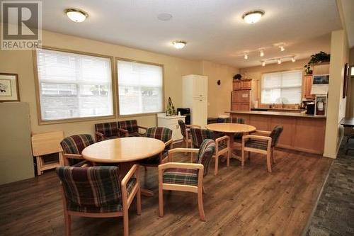 555 Houghton Road Unit# 314, Kelowna, BC - Indoor Photo Showing Dining Room