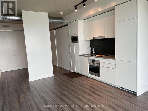 1104 - 21 Lawren Harris Square, Toronto, ON - Indoor Photo Showing Kitchen