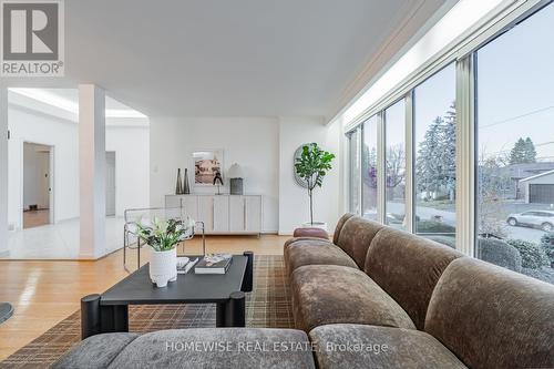 10 Cedar Springs Grove, Toronto, ON - Indoor Photo Showing Living Room