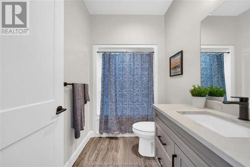 154 Ironwood Trail, Chatham, ON - Indoor Photo Showing Bathroom