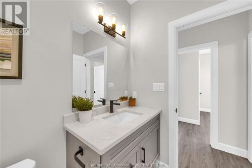 154 Ironwood Trail, Chatham, ON - Indoor Photo Showing Bathroom