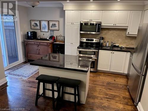 2354 Marine Drive, Oakville, ON - Indoor Photo Showing Kitchen With Double Sink