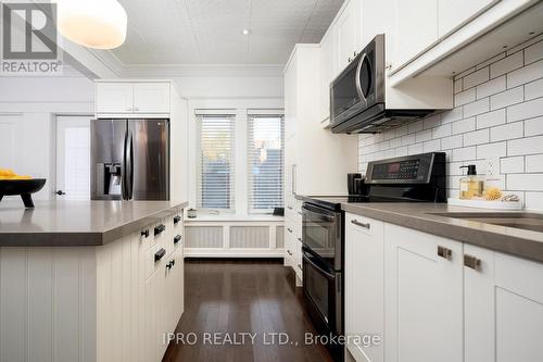 7 Woodycrest Avenue, Toronto, ON - Indoor Photo Showing Kitchen With Upgraded Kitchen