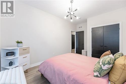 300 Richmond Street Unit# 22, Thorold, ON - Indoor Photo Showing Bedroom