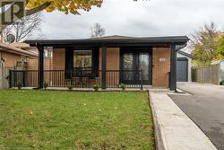 100 BOSTON Crescent  Hamilton, ON L8T 4N2