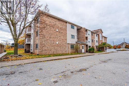 1061 Vansickle Road N Unit# 306B, St. Catharines, ON - Outdoor With Facade