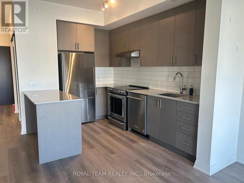 1009 - 9000 Jane Street, Vaughan, ON - Indoor Photo Showing Kitchen With Upgraded Kitchen