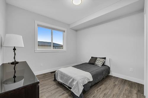 1938 Hemmerling Court, Kelowna, BC - Indoor Photo Showing Bedroom