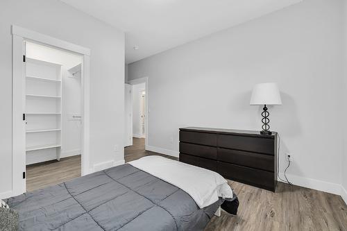 1938 Hemmerling Court, Kelowna, BC - Indoor Photo Showing Bedroom