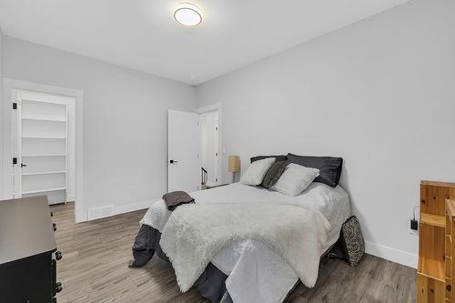 1938 Hemmerling Court, Kelowna, BC - Indoor Photo Showing Bedroom