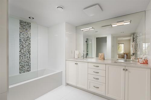 8100, 8104 Silver Star Road, Vernon, BC - Indoor Photo Showing Bathroom