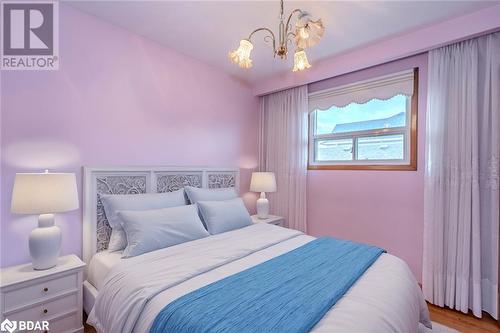 50 St Andrews Boulevard, Toronto, ON - Indoor Photo Showing Bedroom