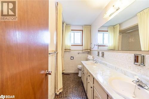 50 St Andrews Boulevard, Toronto, ON - Indoor Photo Showing Bathroom