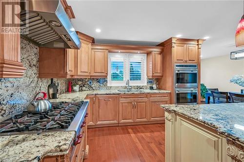 58 Tamwood Court, Stoney Creek, ON - Indoor Photo Showing Kitchen