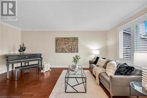 58 Tamwood Court, Stoney Creek, ON - Indoor Photo Showing Living Room