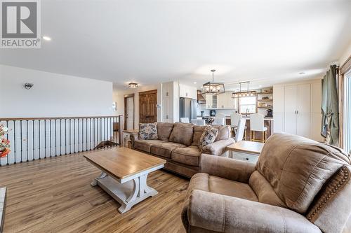 125 Amber Drive, Whitbourne, NL - Indoor Photo Showing Living Room