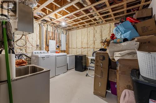 125 Amber Drive, Whitbourne, NL - Indoor Photo Showing Laundry Room