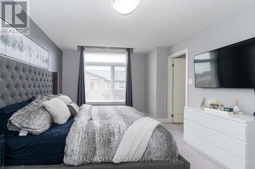 90 - 2070 Meadowgate Boulevard, London, ON - Indoor Photo Showing Bedroom