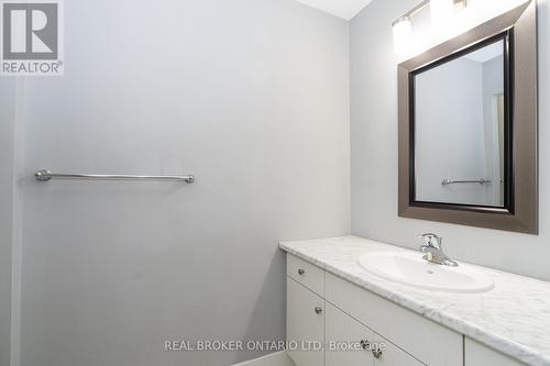 90 - 2070 Meadowgate Boulevard, London, ON - Indoor Photo Showing Bathroom