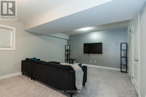 90 - 2070 Meadowgate Boulevard, London, ON - Indoor