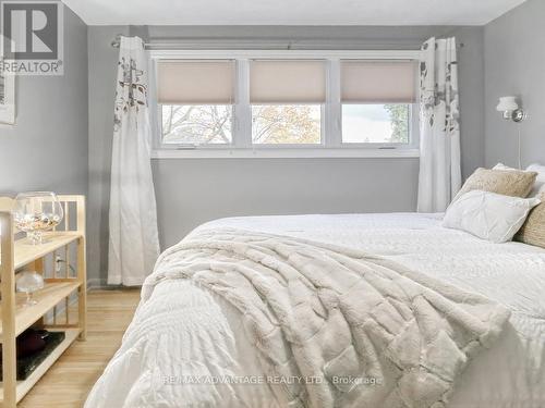 204 Tremont Road, London, ON - Indoor Photo Showing Bedroom