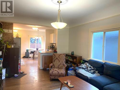 2183 Daniel Street, Trail, BC - Indoor Photo Showing Living Room