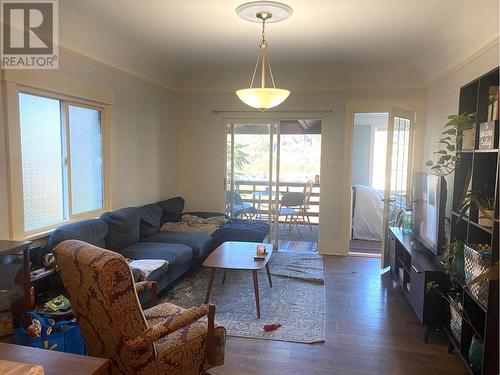 2183 Daniel Street, Trail, BC - Indoor Photo Showing Living Room