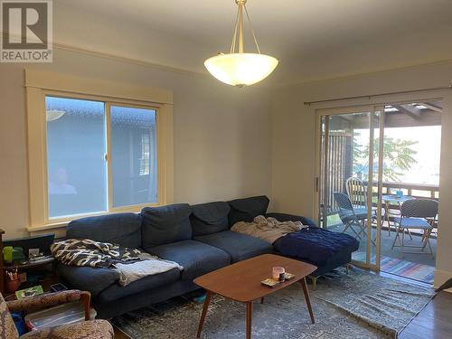 2183 Daniel Street, Trail, BC - Indoor Photo Showing Living Room