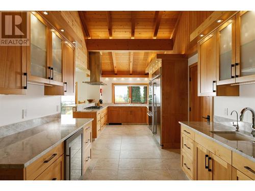 8100, 8104 Silver Star Road, Vernon, BC - Indoor Photo Showing Kitchen