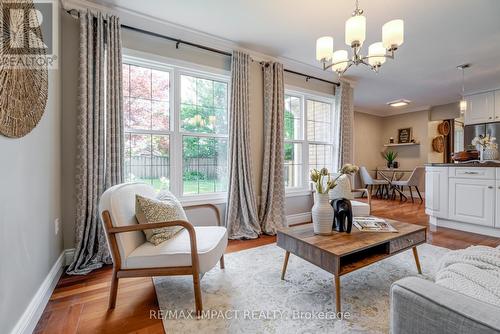 76 Foster Creek Drive, Clarington (Newcastle), ON - Indoor Photo Showing Living Room