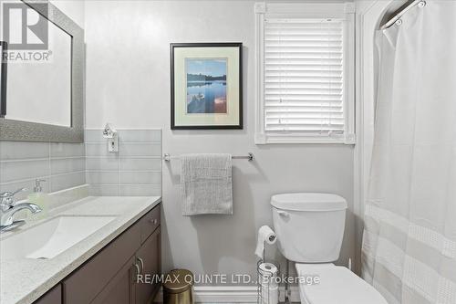 115 Palmer Road, Belleville, ON - Indoor Photo Showing Bathroom