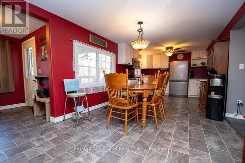 20 Mccreedie Street, Kawartha Lakes (Lindsay), ON - Indoor Photo Showing Dining Room