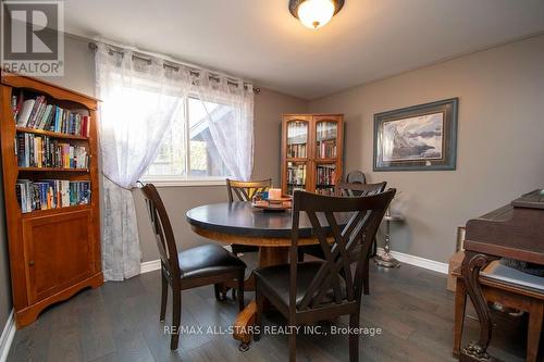 20 Mccreedie Street, Kawartha Lakes (Lindsay), ON - Indoor Photo Showing Dining Room