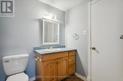 160 Royal Salisbury Way, Brampton, ON - Indoor Photo Showing Bathroom