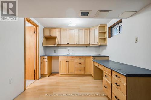 160 Royal Salisbury Way, Brampton, ON - Indoor Photo Showing Kitchen