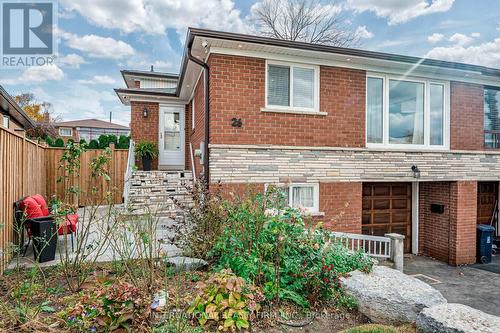 26 Dellbrook Crescent, Toronto, ON - Outdoor