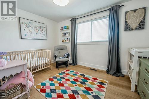 26 Dellbrook Crescent, Toronto, ON - Indoor Photo Showing Bedroom