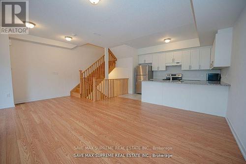 1556 Hilson Heights, Milton, ON - Indoor Photo Showing Other Room