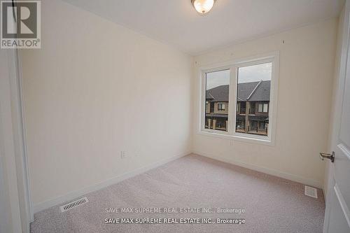 1556 Hilson Heights, Milton, ON - Indoor Photo Showing Other Room