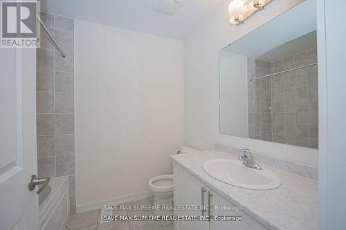 1556 Hilson Heights, Milton, ON - Indoor Photo Showing Bathroom