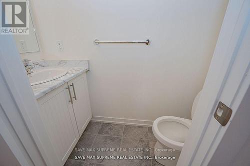 1556 Hilson Heights, Milton, ON - Indoor Photo Showing Bathroom