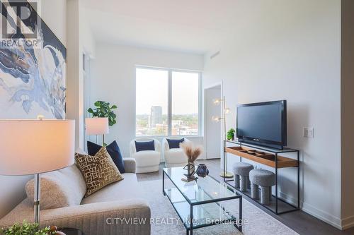 Lph14 - 270 Dufferin Street, Toronto, ON - Indoor Photo Showing Living Room